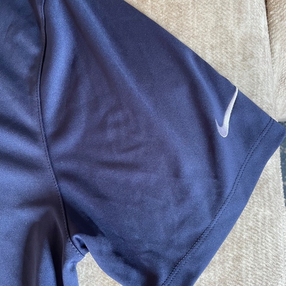 Nike Men's Dri-Fit Navy Polo - Picture 3 of 3